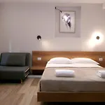 Διαμέρισμα Koni's